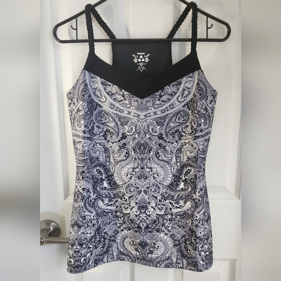 Reebok Tops - Reebok Black & White Paisley V-Neck Tank Top NWOT